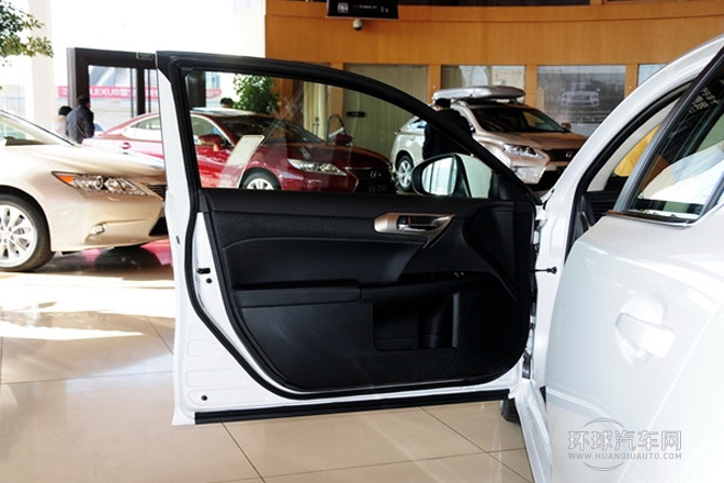 2014款 CT200h 舒適版 雙色