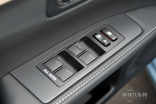 2013款 300h 豪華版