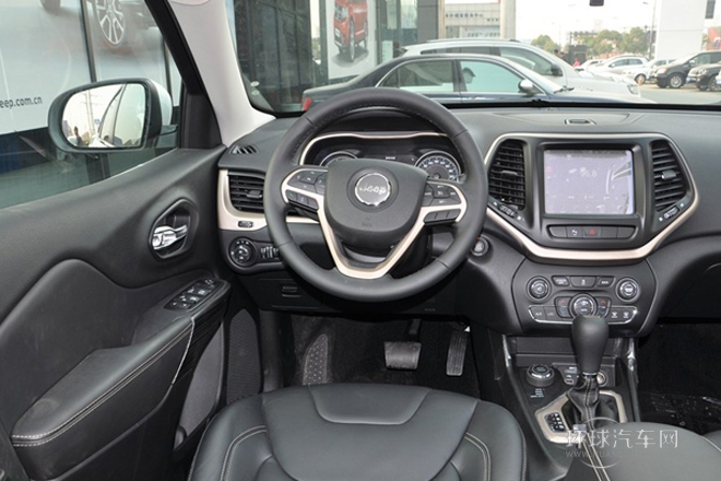 2014款 2.4L 都市版