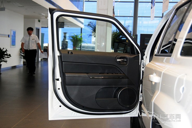 2014款 2.4L 豪華導航版