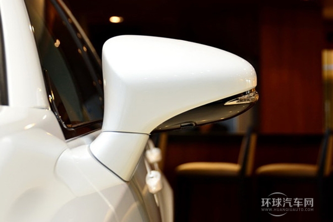 2014款 300h 領(lǐng)先版