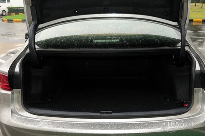 2013款 250 豪華版