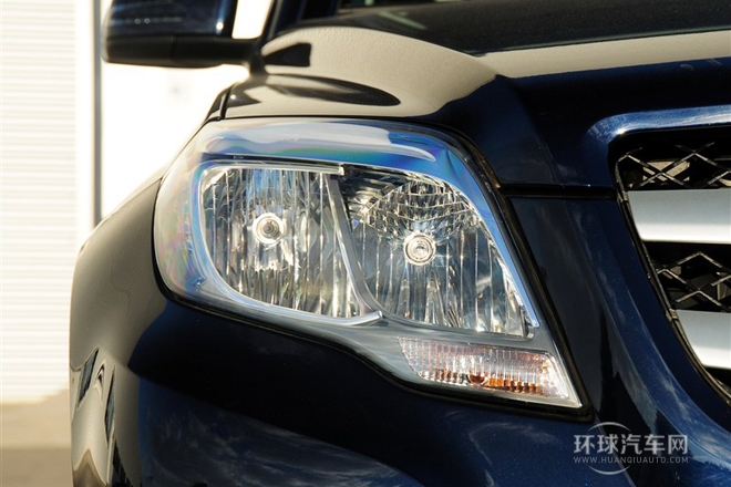 2013款GLK300 4MATIC動(dòng)感版