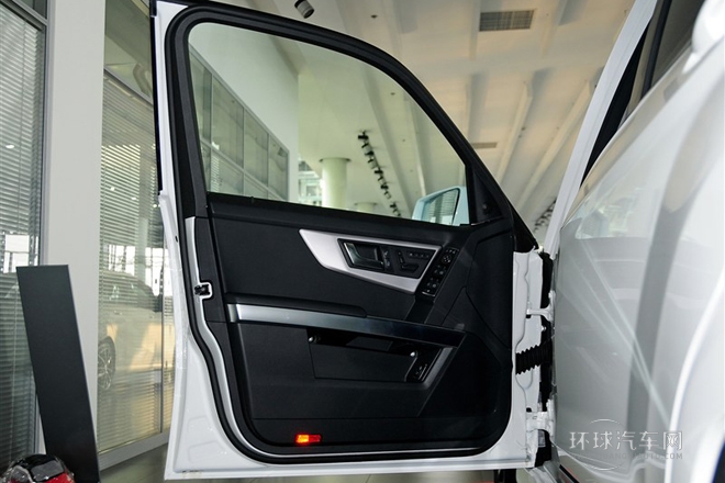 2013款GLK300 4MATIC動感天窗版