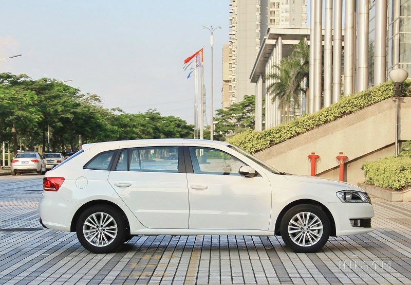 2013款 1.6L 手動(dòng)舒適型