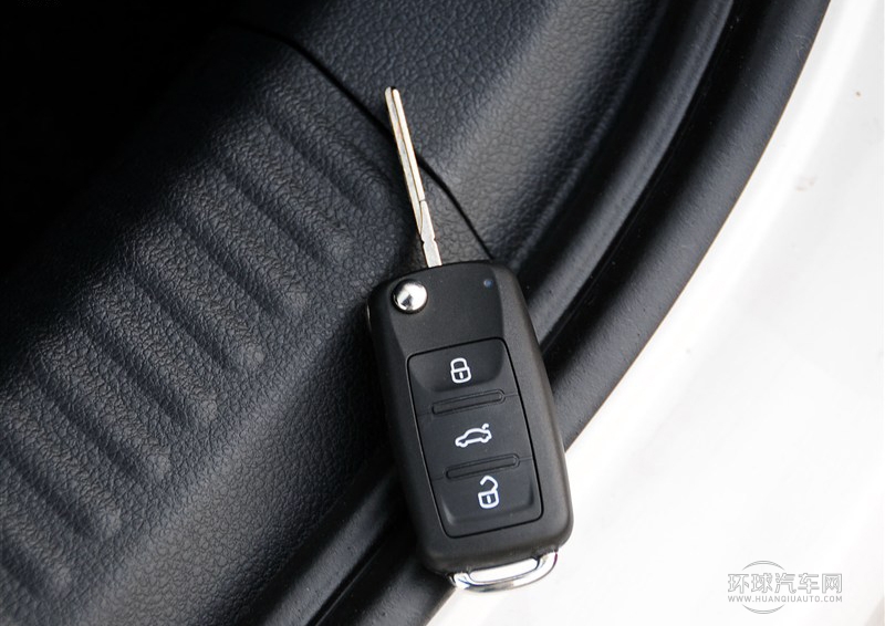 2013款 1.6L 自動豪華型