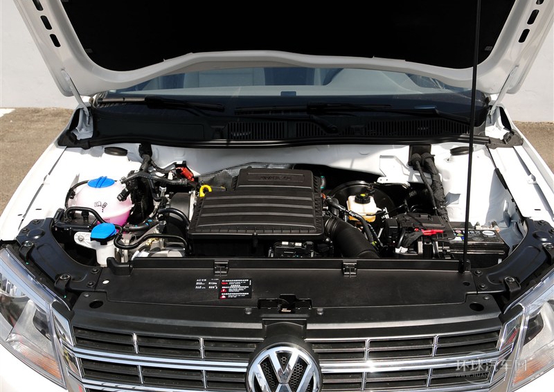 2013款 1.6L 自動豪華型