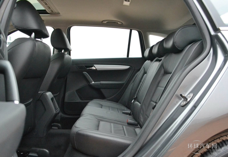 2013款 1.6L 自動舒適型