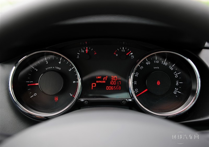 2011款 1.6T 豪華型