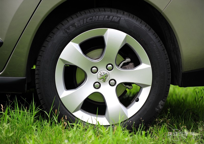 2011款 1.6T 豪華型