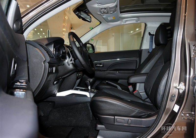 2013款 2.0L 兩驅豪華型