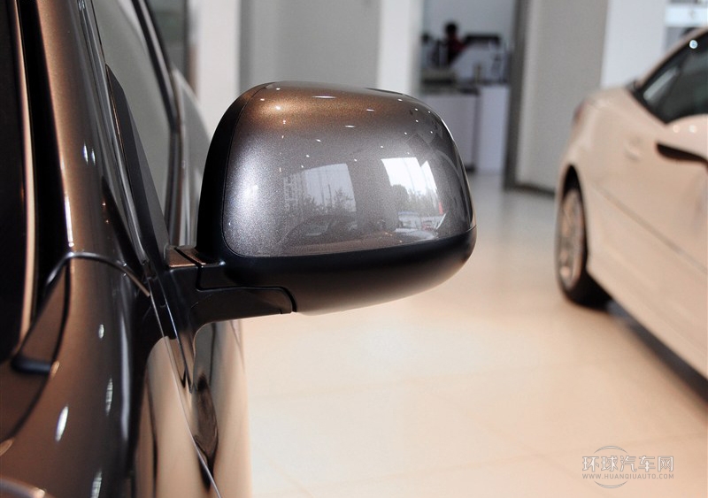 2013款 2.0L 兩驅豪華型