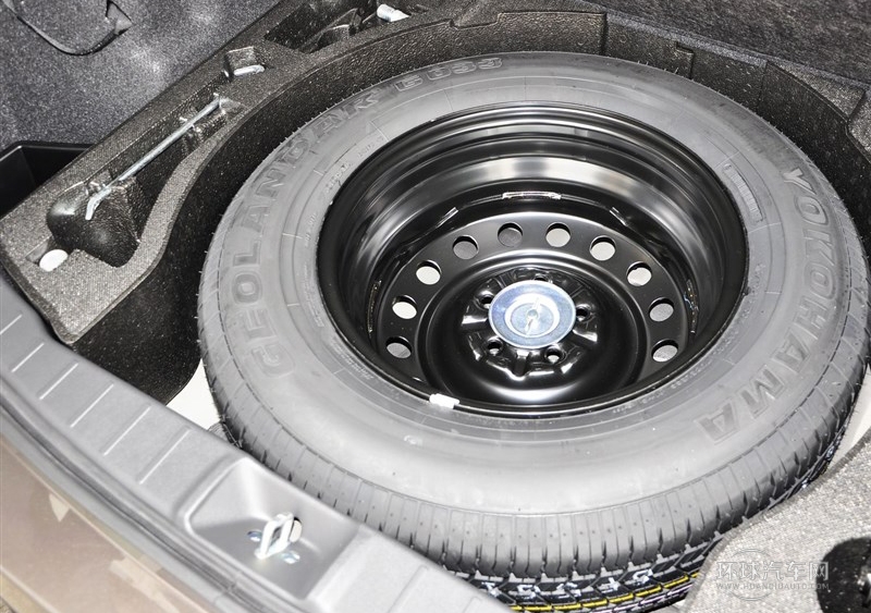 2013款 2.0L 兩驅進取型