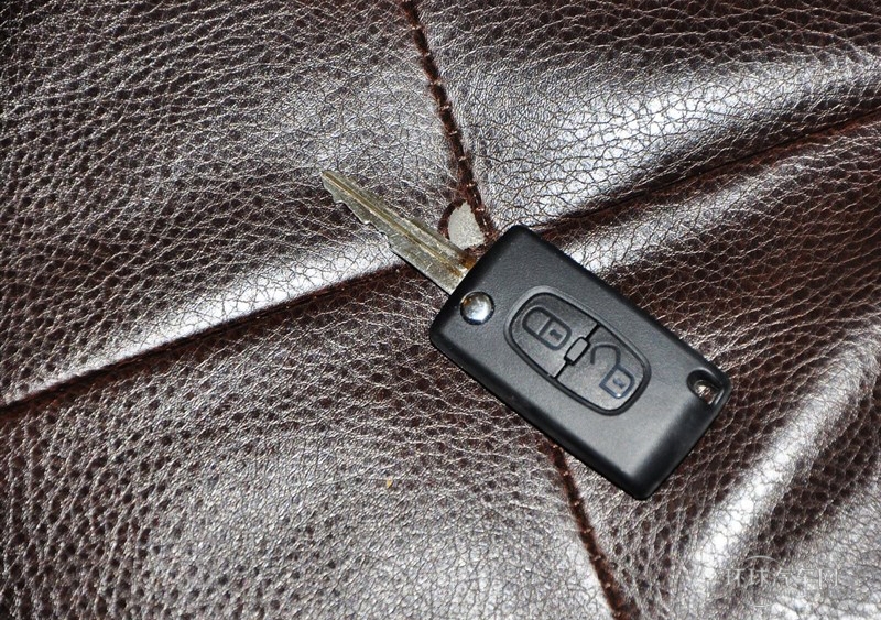 2013款 2.0L 兩驅進取型