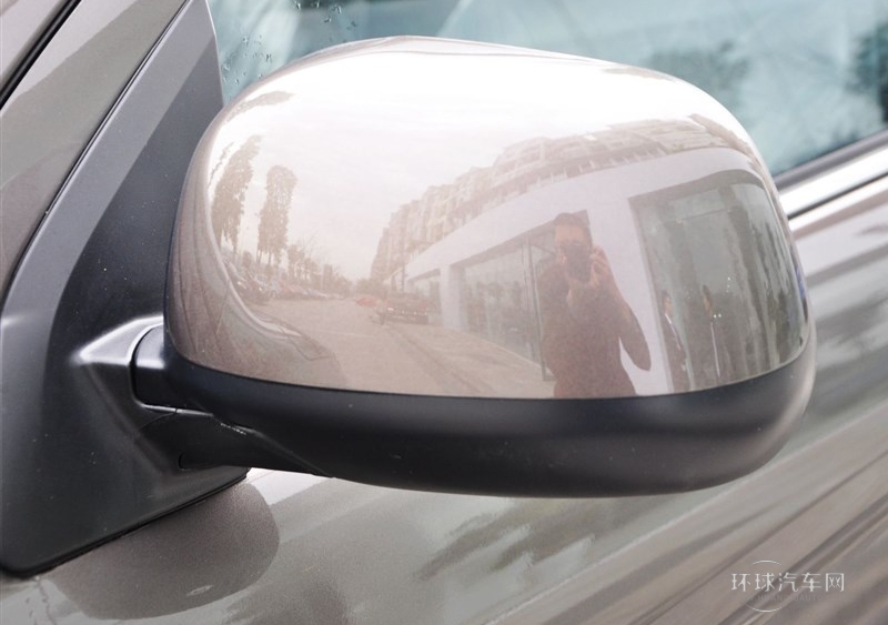 2013款 2.0L 兩驅進取型