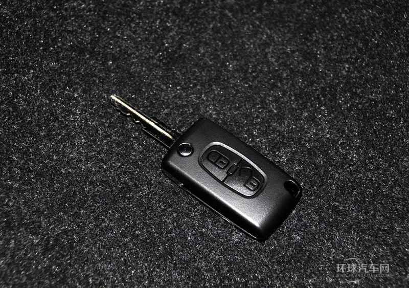 2013款 2.0L 兩驅(qū)時尚型