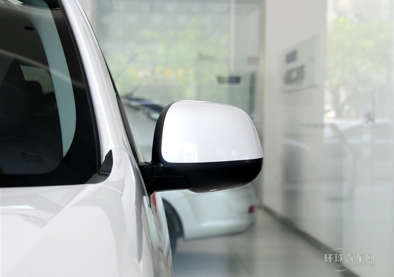 2013款 2.0L 兩驅時尚型