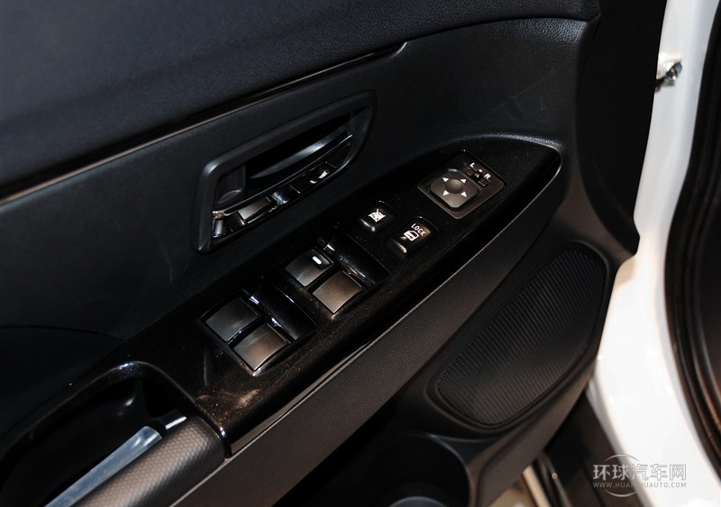 2013款 2.0L 四驅豪華型