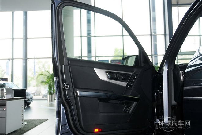 2013款改款GLK300 4MATIC時尚版