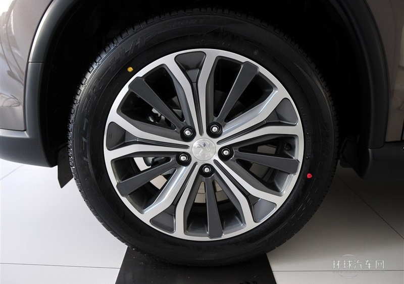 2013款 2.0L 四驅(qū)時(shí)尚型