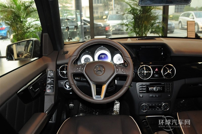 2013款改款GLK300 4MATIC豪華版