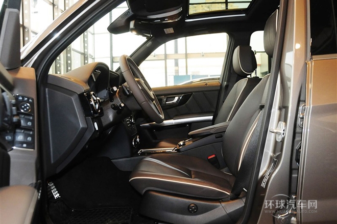2013款改款GLK300 4MATIC豪華版