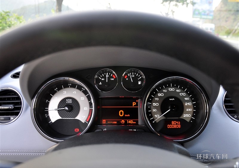 2011款 1.6T 豪華運(yùn)動(dòng)型