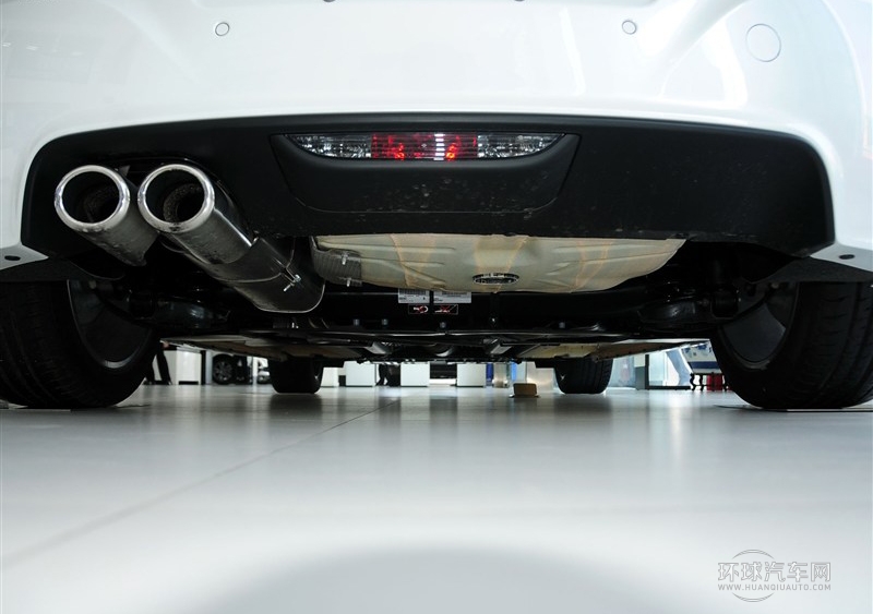 2014款 1.6T 豪華版深色風格