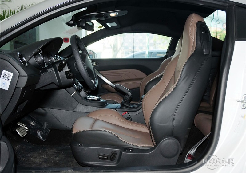 2014款 1.6T 豪華版深色風格