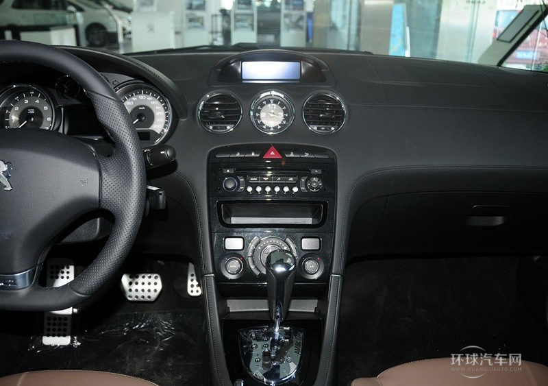 2014款 1.6T 豪華版深色風格