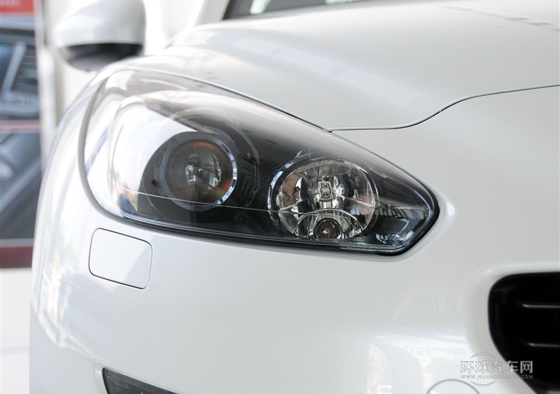 2014款 1.6T 豪華版深色風格