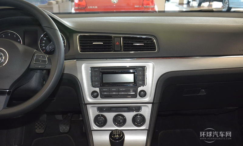 2013款 改款 1.4TSI 手動(dòng)豪華版