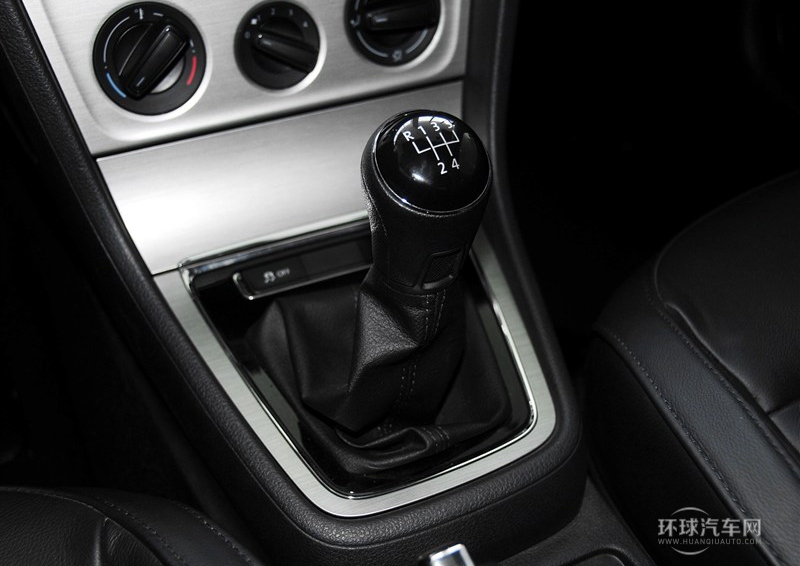 2013款 改款 1.4TSI 手動(dòng)舒適版