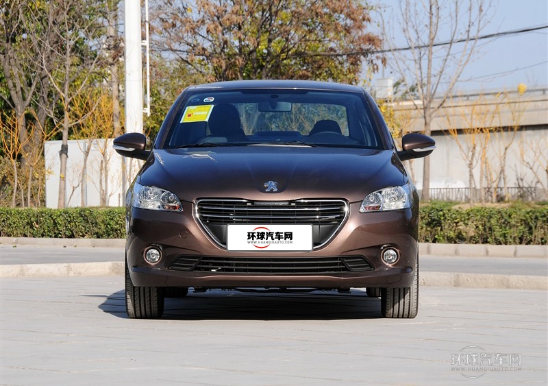 2014款 1.6L 自動(dòng)尊貴版