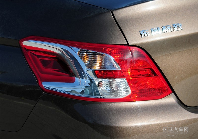 2014款 1.6L 自動尊貴版