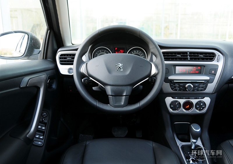 2014款 1.6L 自動(dòng)尊貴版