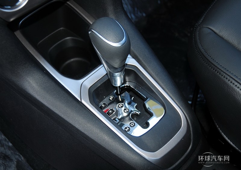 2014款 1.6L 自動(dòng)尊貴版