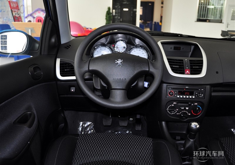 2011款 兩廂 1.4L 手動(dòng)馭樂(lè)版