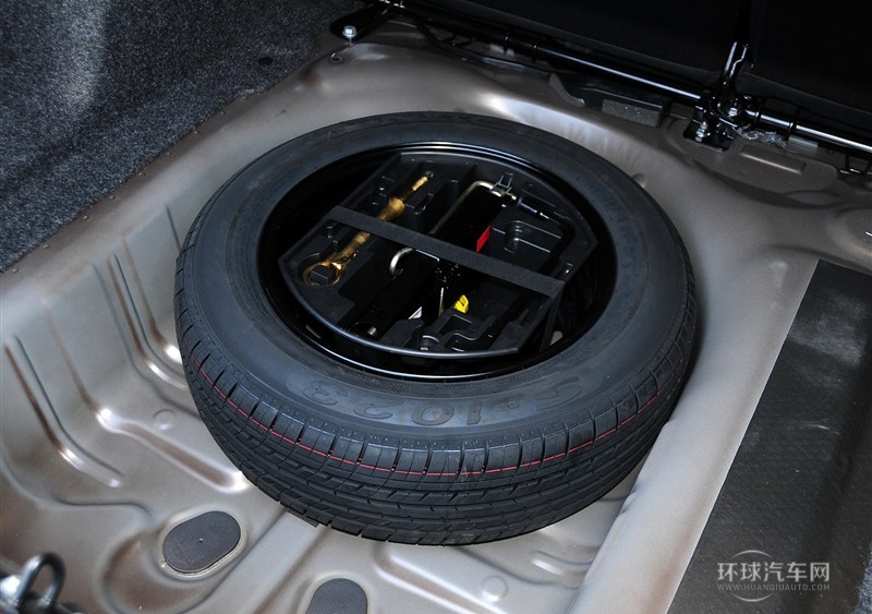 2014款 1.6L 自動尊貴版