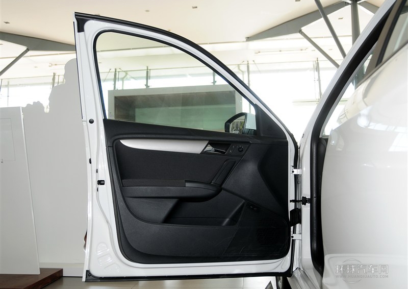 2013款 改款 1.6L 手動(dòng)風(fēng)尚版