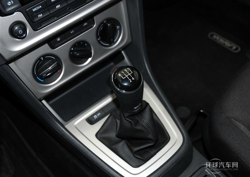 2013款 改款 1.6L 手動風尚版