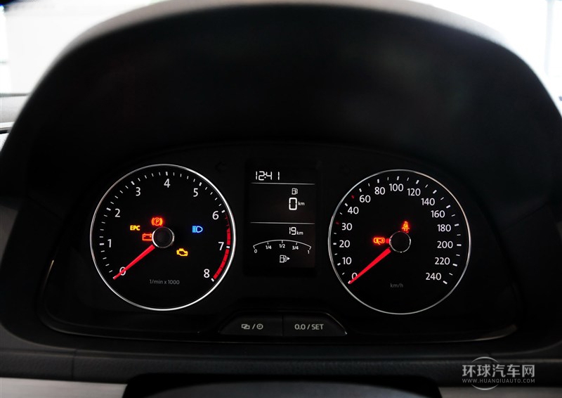 2013款 改款 1.6L 手動舒適版