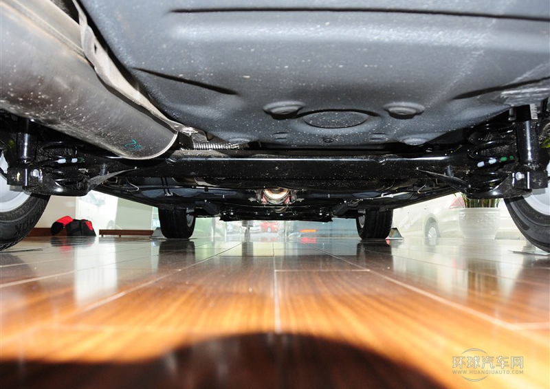 2013款 改款 1.6L 自動風尚版