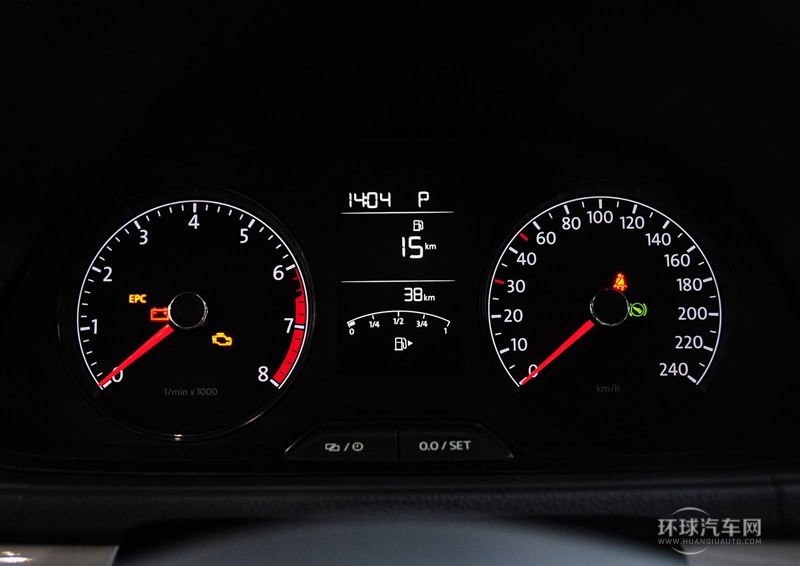 2013款 改款 1.6L 自動風尚版