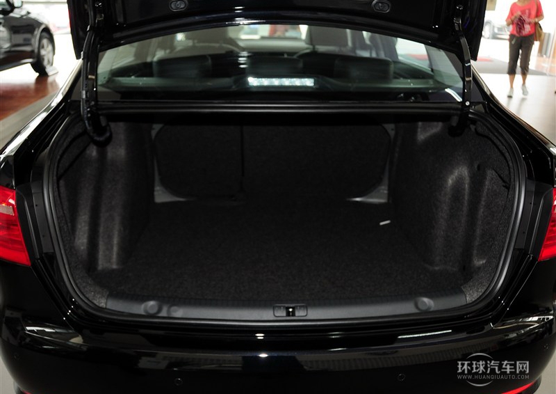 2013款 改款 1.6L 自動(dòng)舒適版