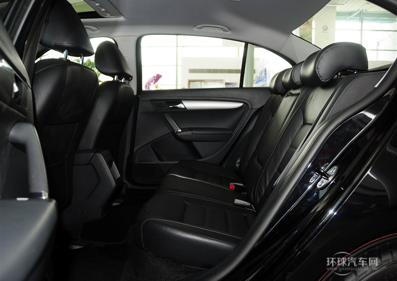 2013款 改款 1.6L 自動舒適版