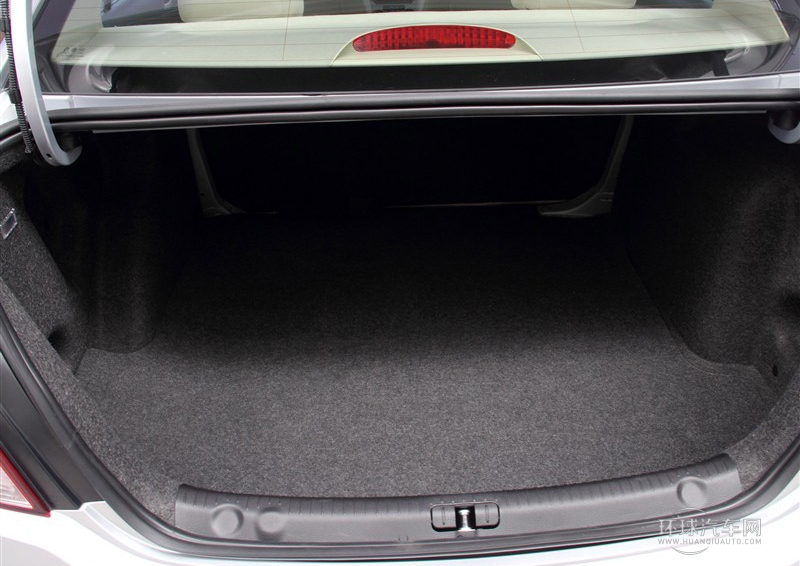 2013款 經(jīng)典 1.6L 手動(dòng)風(fēng)尚版