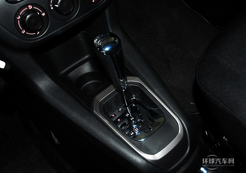 2014款 1.6L 自動(dòng)舒適版