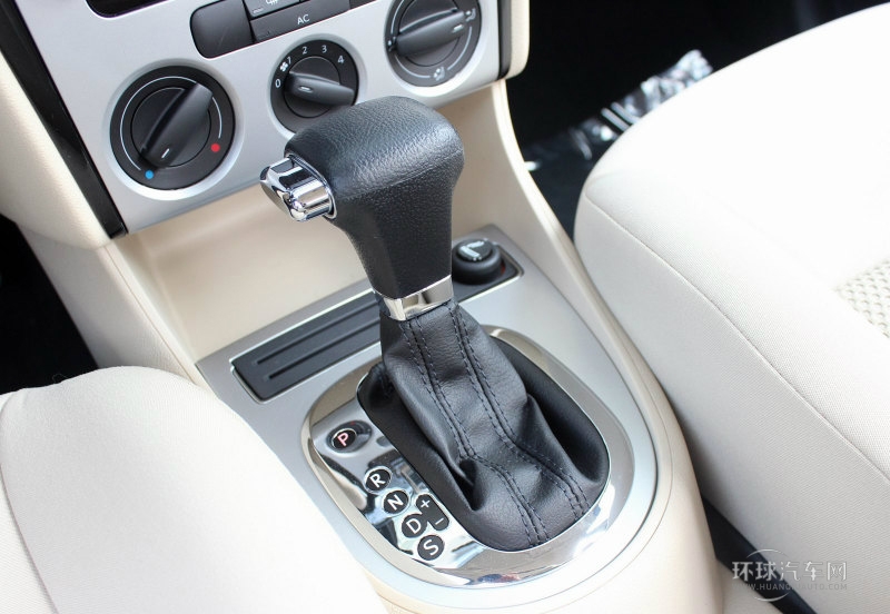 2013款 經典 1.6L 自動風尚版