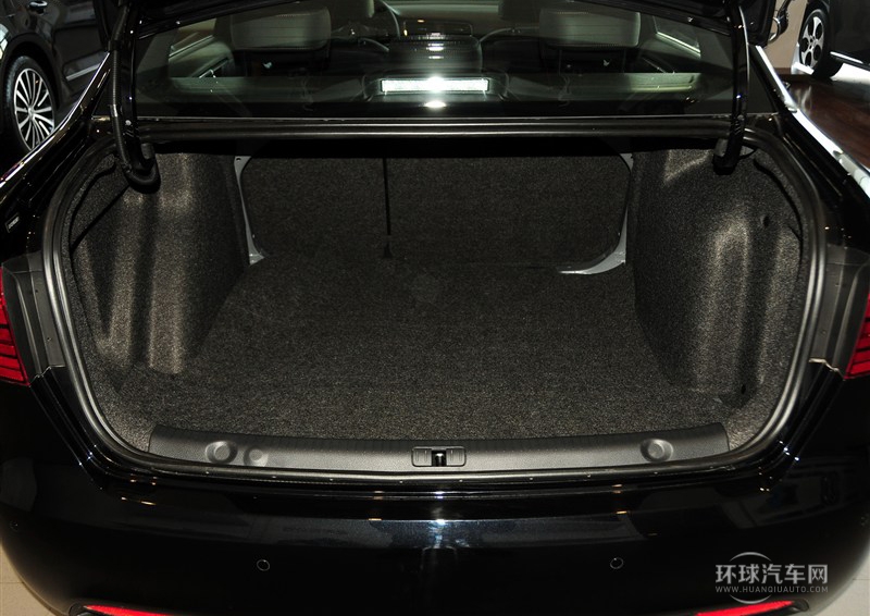 2014款 1.6L 自動(dòng)運(yùn)動(dòng)版